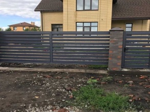 Забор жалюзи 72 метра фото в Павлово