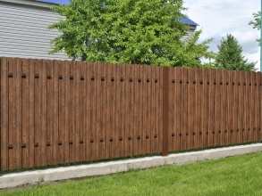 Забор из евроштакетника на ленточном фундаменте 15 метров фото цена под ключ