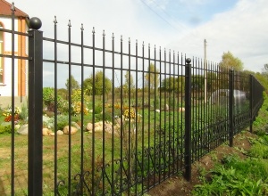 Сварные заборы с забивными столбами  12 метров фото в Павлово