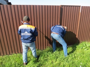 Забор из профнастила с утрамбовкой щебнем 79 метров фото в Павлово